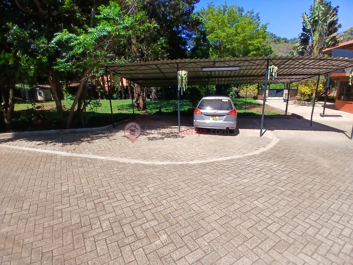 4 Bed House with En Suite in Karen - 16