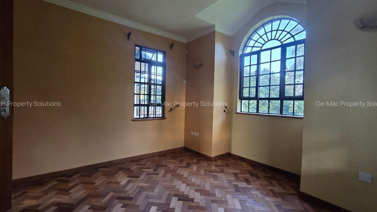 4 Bed Townhouse with En Suite in Runda - 11