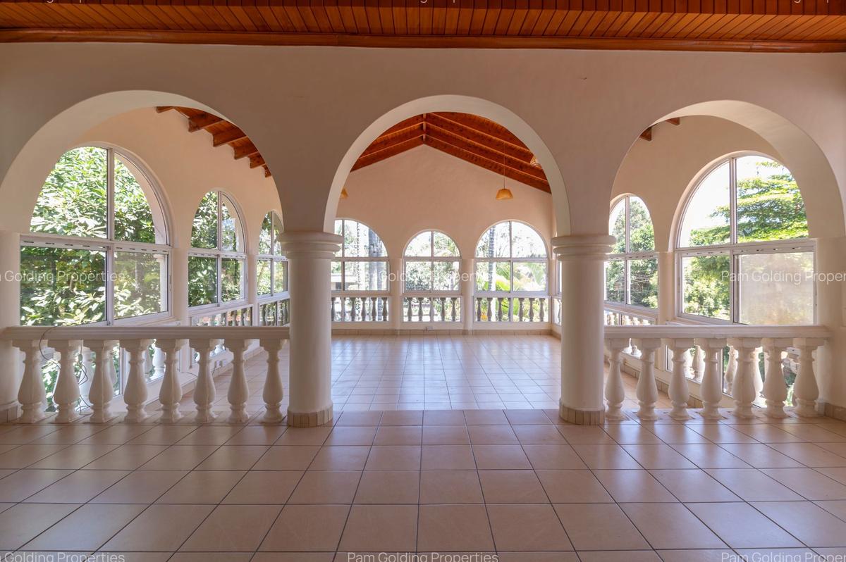 5 Bed House in Runda - 16