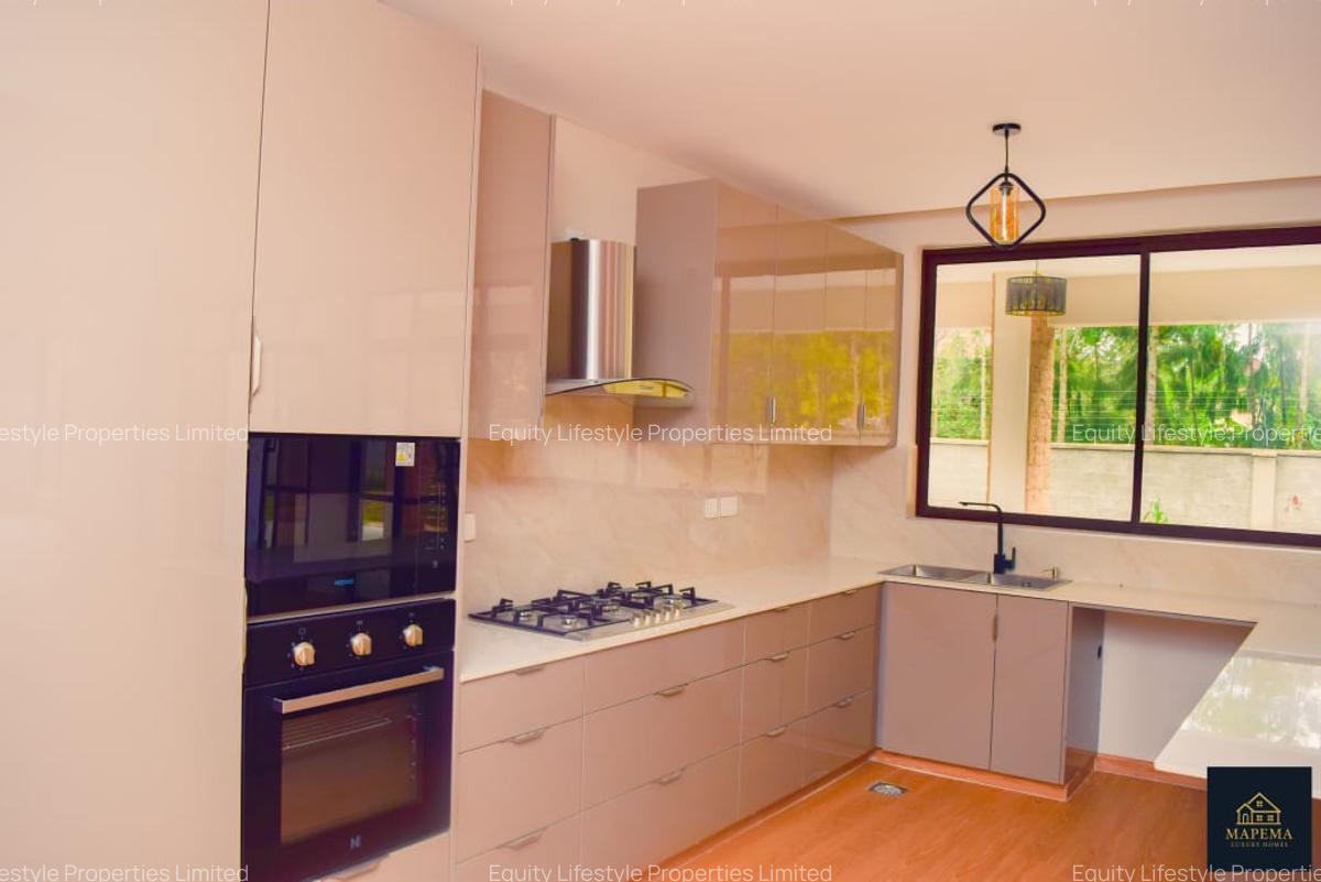 6 Bed Townhouse with En Suite in Karen - 5