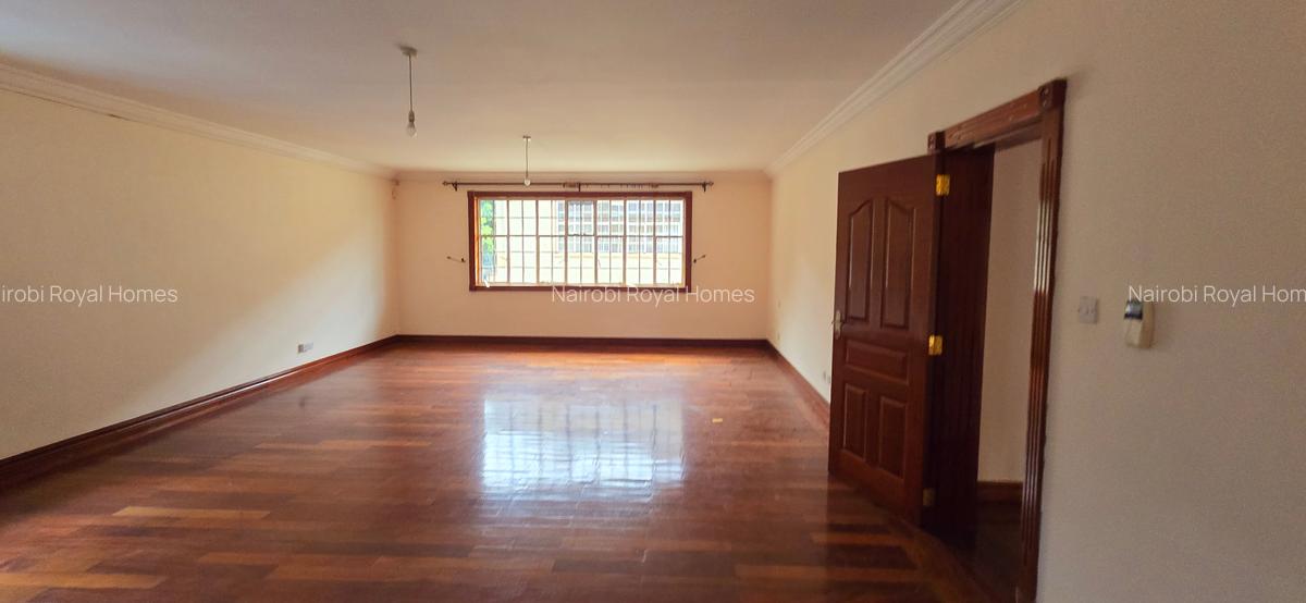 5 Bed Townhouse with En Suite at Lavington Green - 20