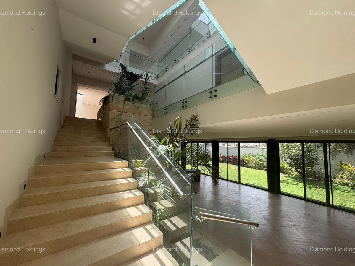 5 Bed Villa with En Suite at Westlands - 11