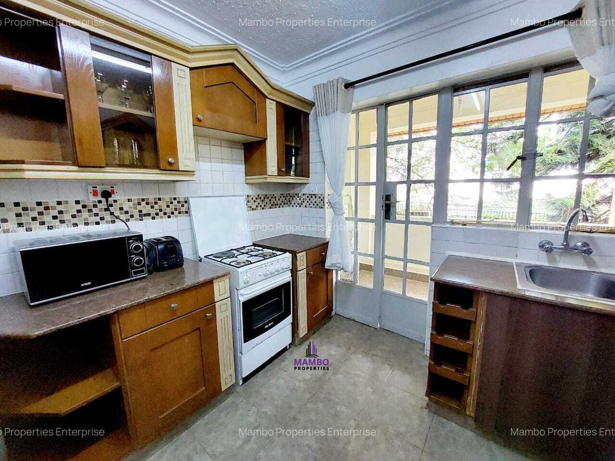 Serviced 2 Bed Apartment with En Suite at Brookside Drive - 17