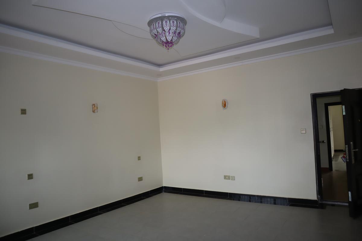 4 Bed House with En Suite at Mugutha Area - 17