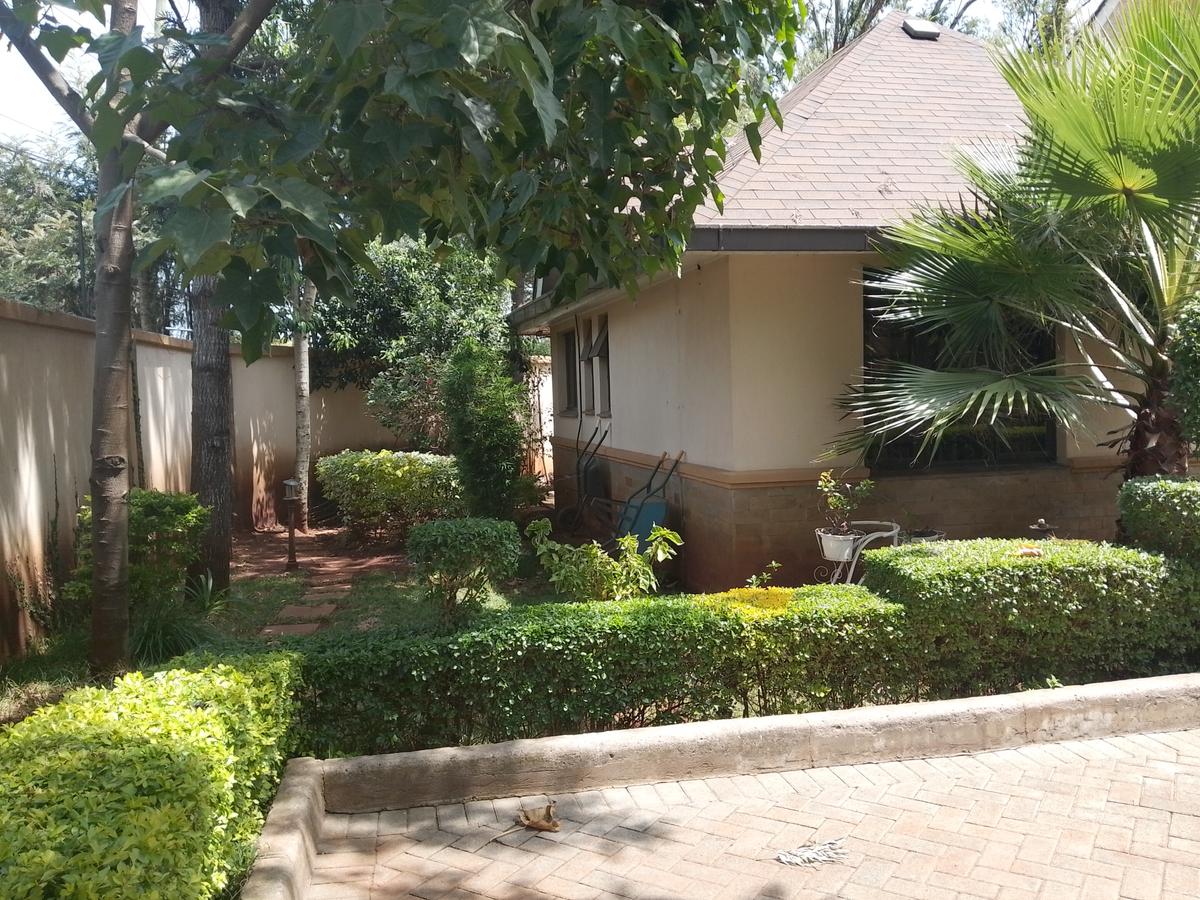 2 Bed House with Garden at Banda - 2