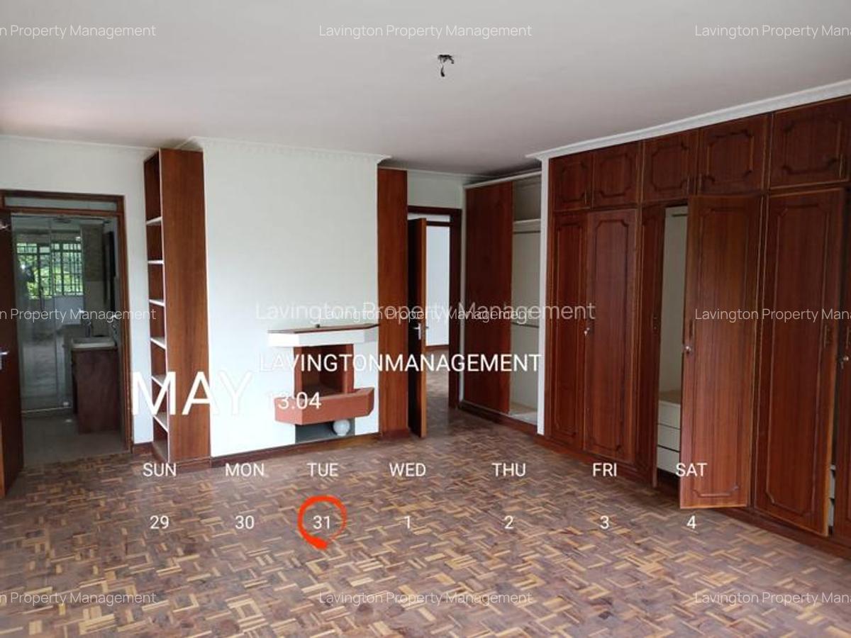 4 Bed Townhouse with En Suite at Lavington Green - 10