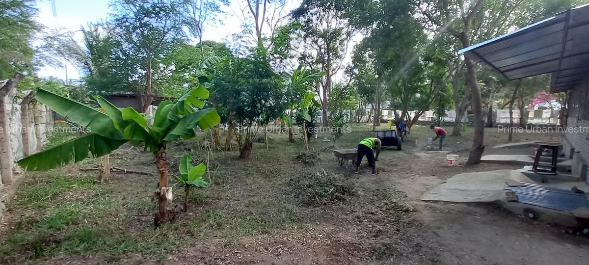 5 Bed Villa with En Suite in Kikambala - 2