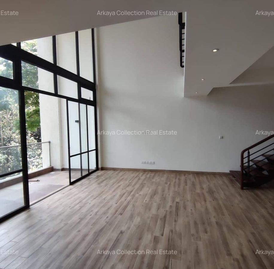 3 Bed Apartment with En Suite in Riverside - 3