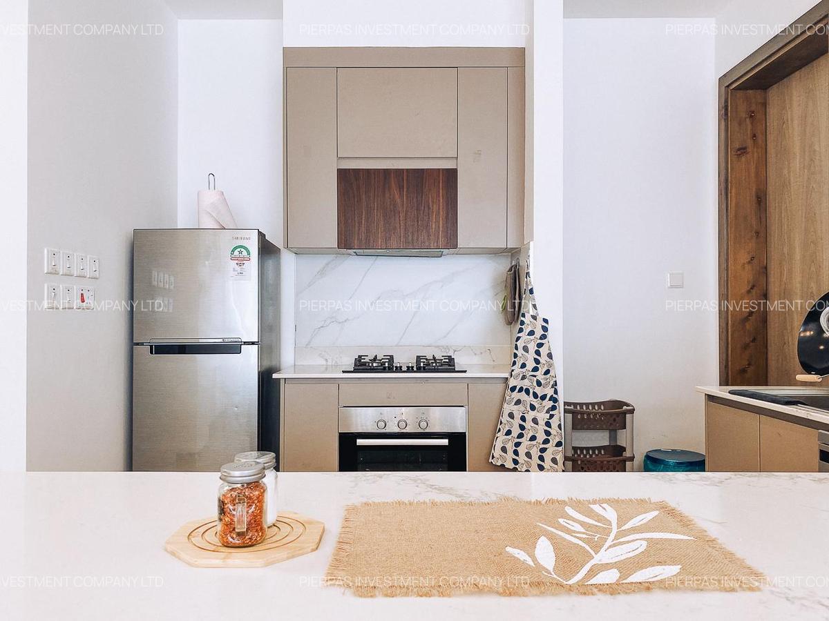 Serviced 1 Bed Apartment with En Suite in Runda - 10