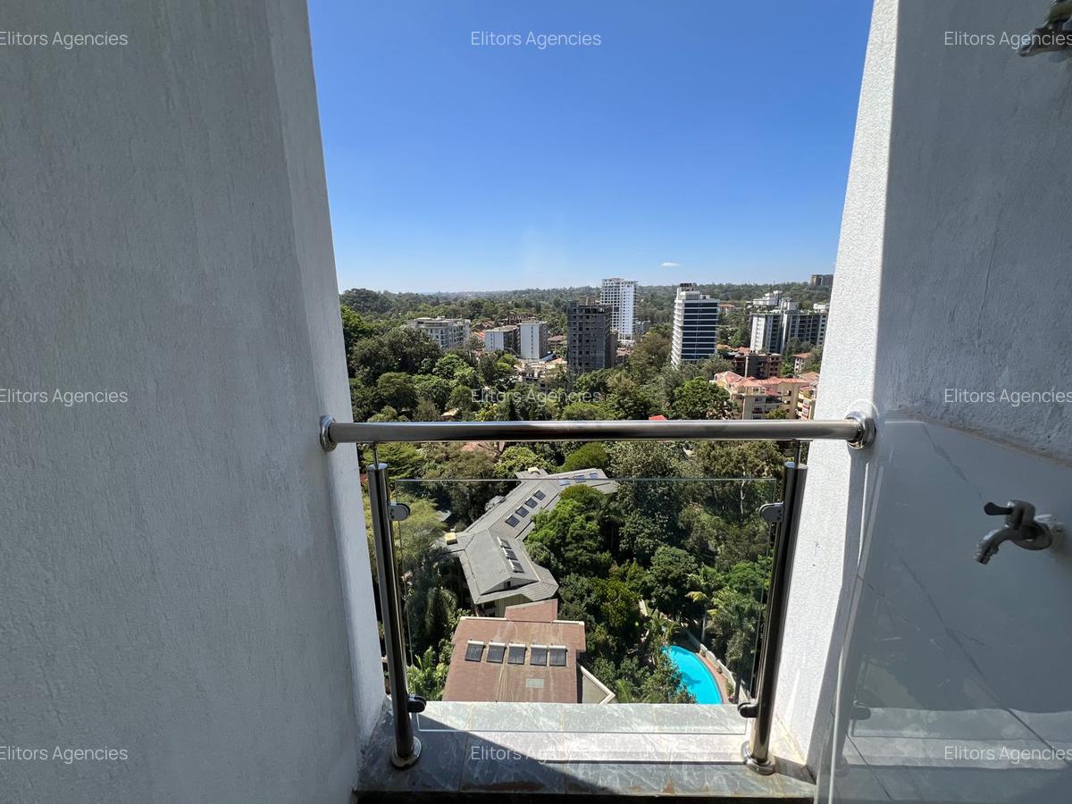 1 Bed Apartment with En Suite at Riverside Drive - 11