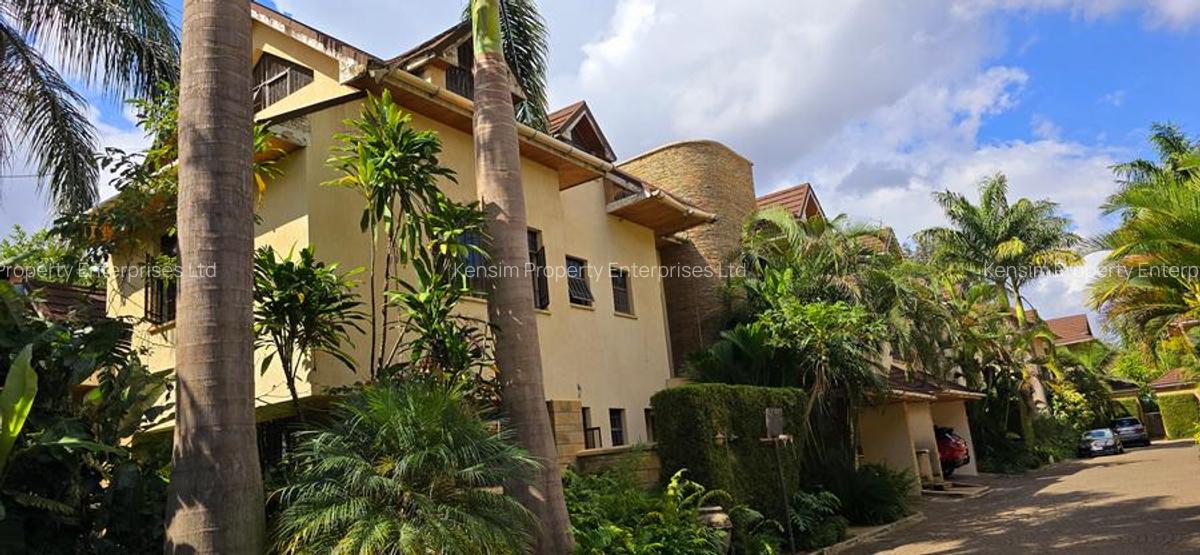 5 Bed Townhouse with En Suite in Lavington - 1