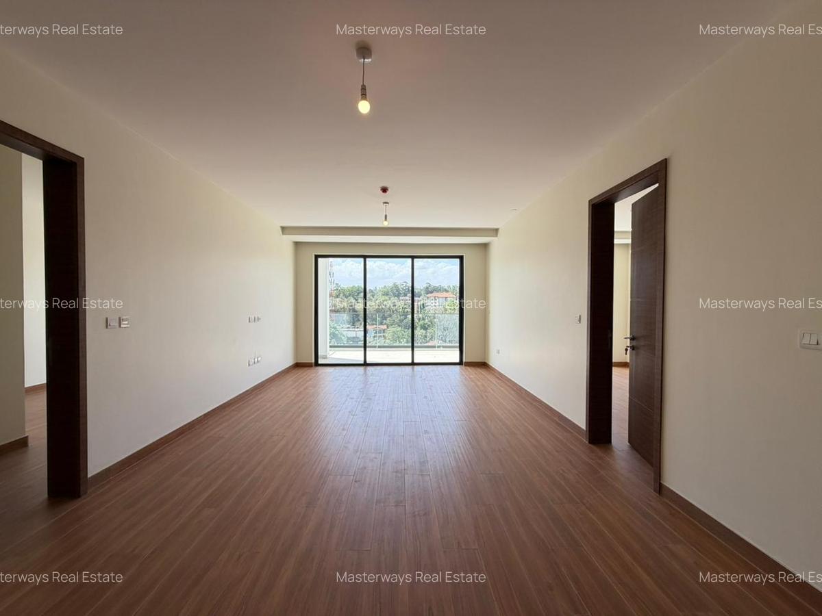 2 Bed Apartment with En Suite at Riverside Drive - 2