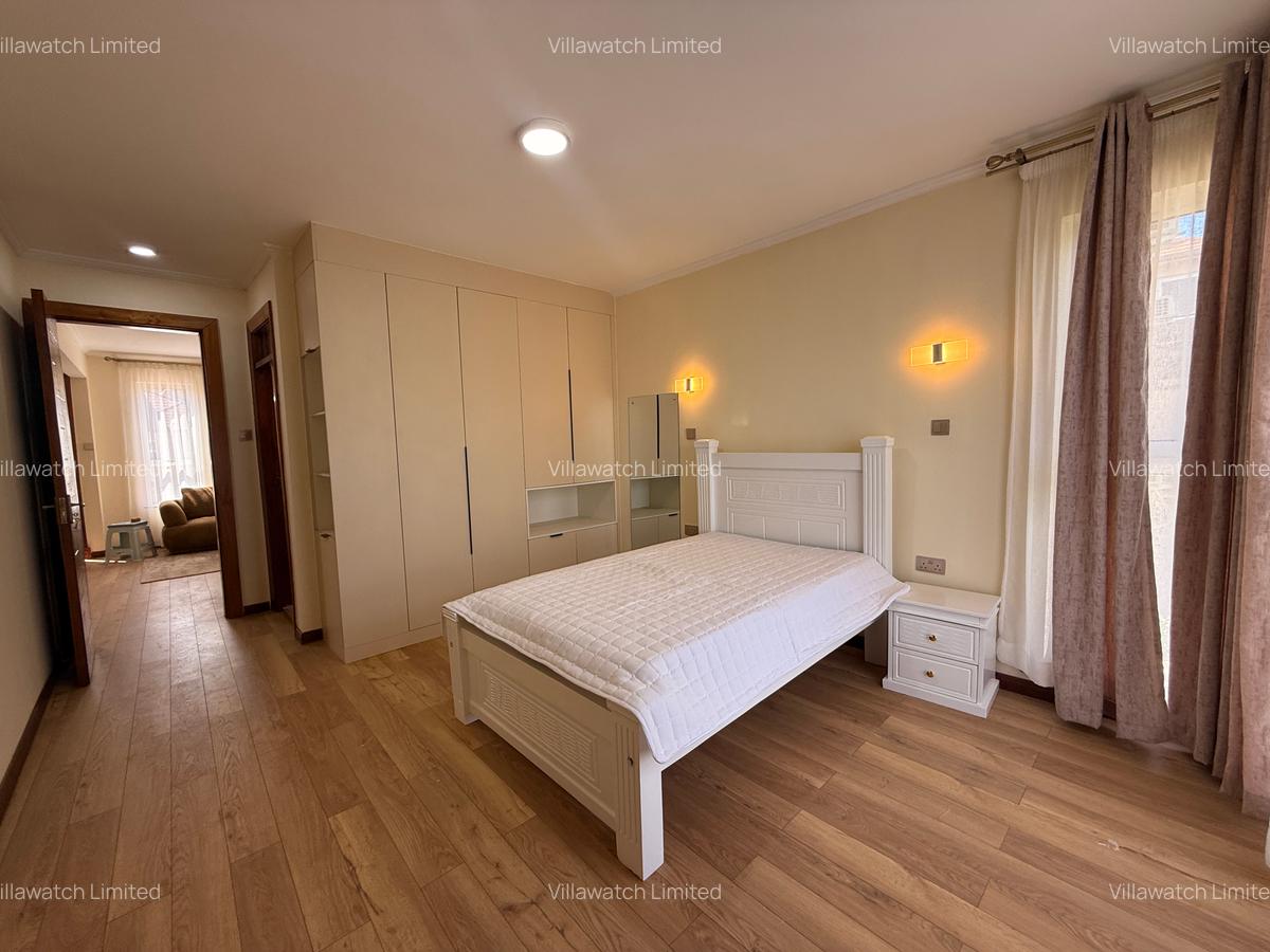 4 Bed Townhouse with En Suite at Brookhouse - 5