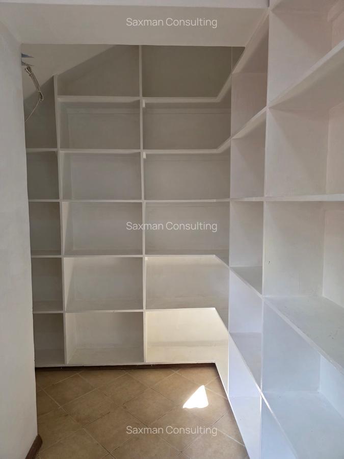 5 Bed House with En Suite in Karen - 5