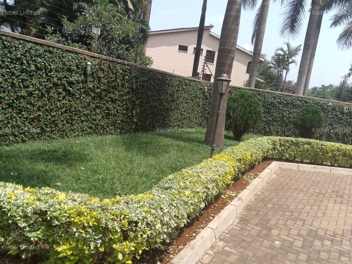 5 Bed Villa with Swimming Pool at Un Avenue - 1