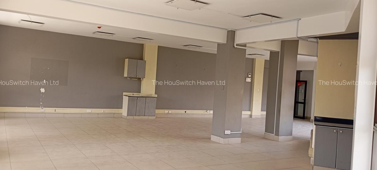 1,482 ft² Office with Service Charge Included at Karuna Road - 4