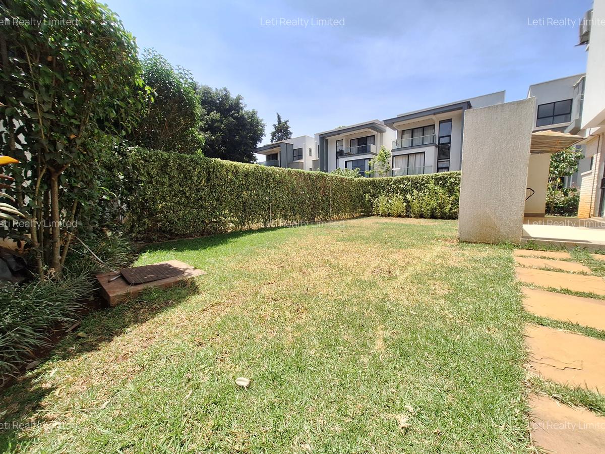 4 Bed Townhouse with En Suite in Lavington - 2