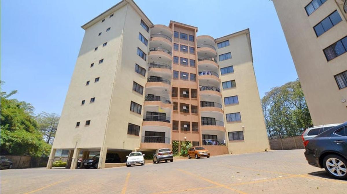 3 Bed Apartment with En Suite at Riverside Drive - 1