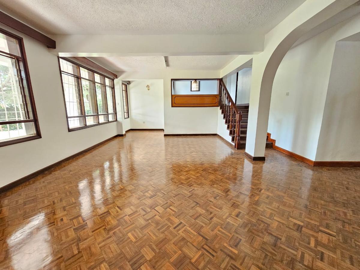 6 Bed House with En Suite in Gigiri - 14