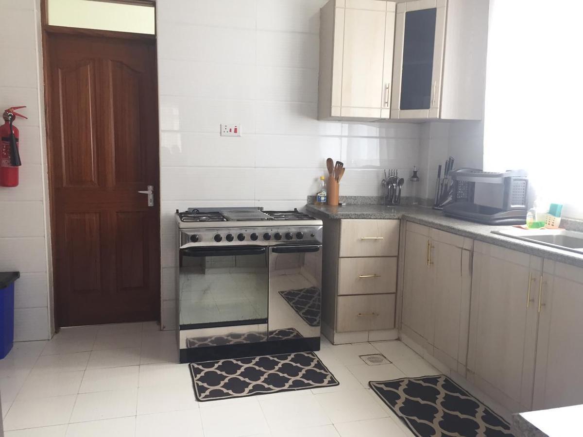 Serviced 3 Bed Apartment with En Suite in Westlands Area - 17