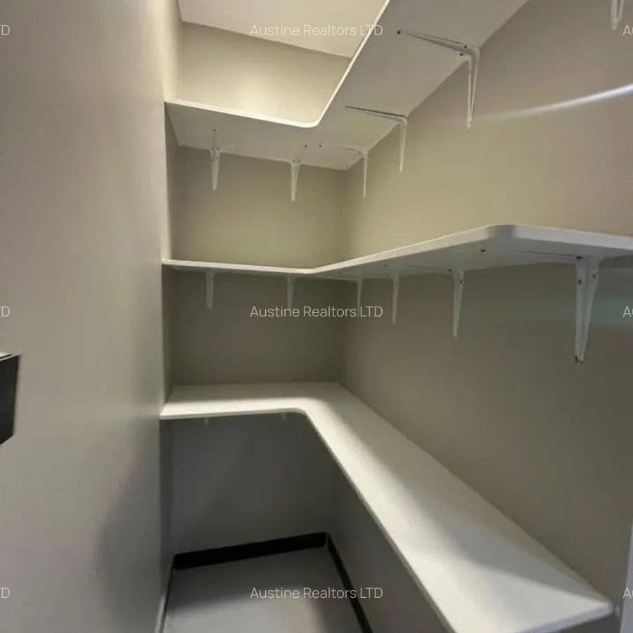 4 Bed Apartment with En Suite at Othaya Road - 4