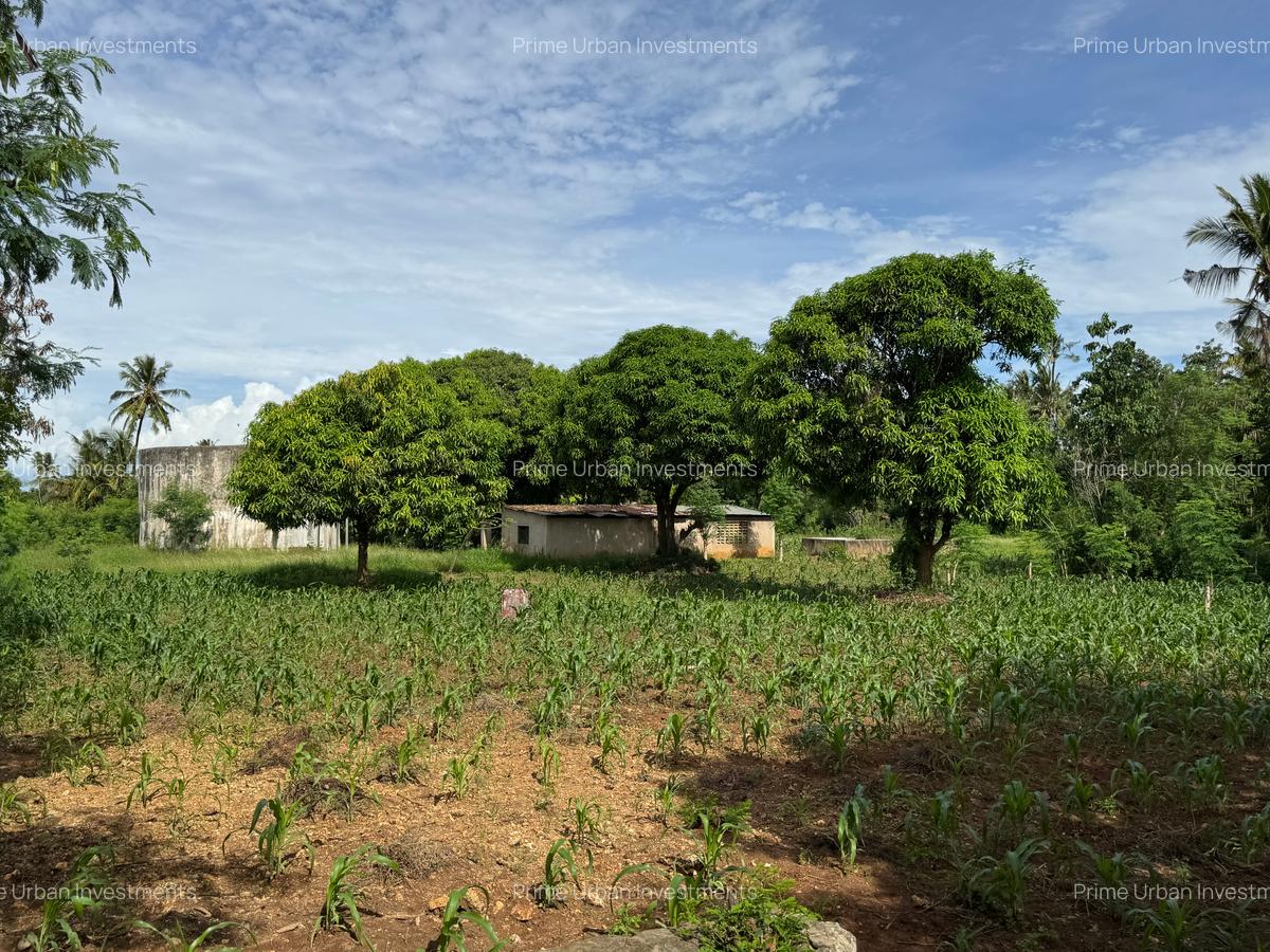 Land in Kikambala - 8