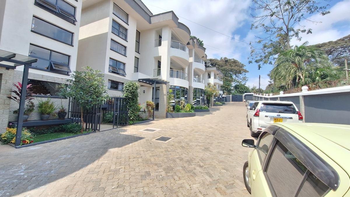 5 Bed Townhouse with En Suite at Off Chalbi Drive - 11