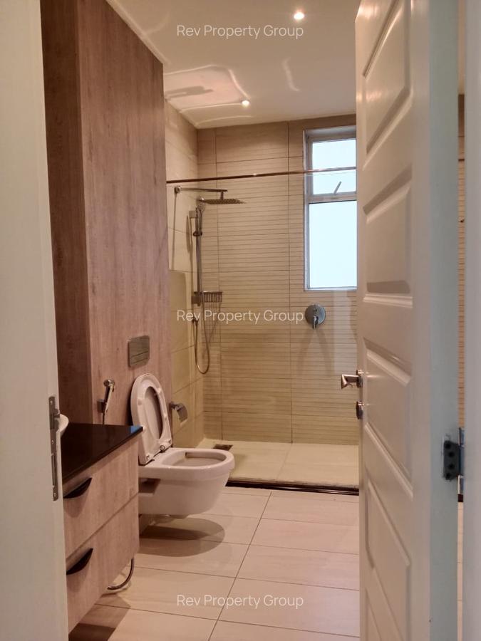 Serviced 3 Bed Apartment with En Suite in Westlands Area - 19