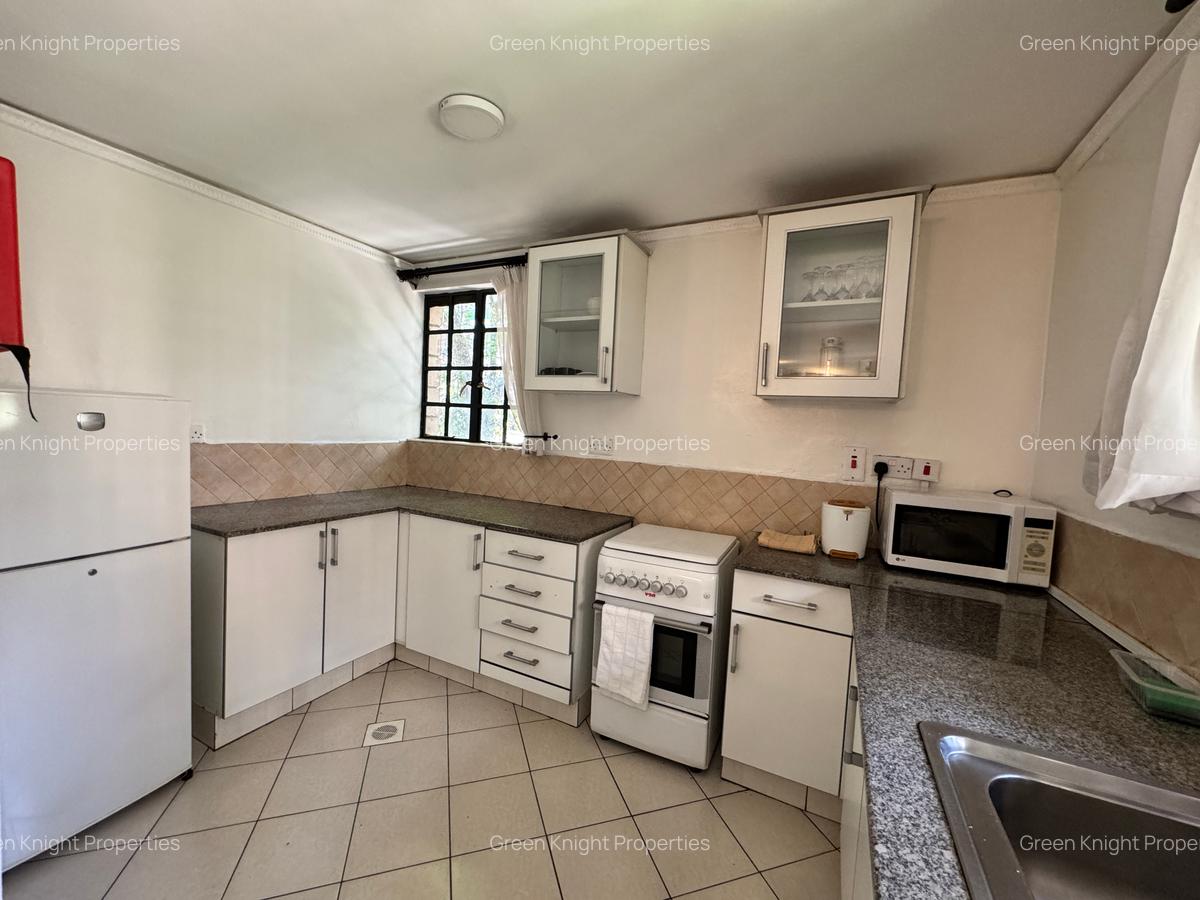 Serviced 2 Bed Apartment with En Suite in Lavington - 10