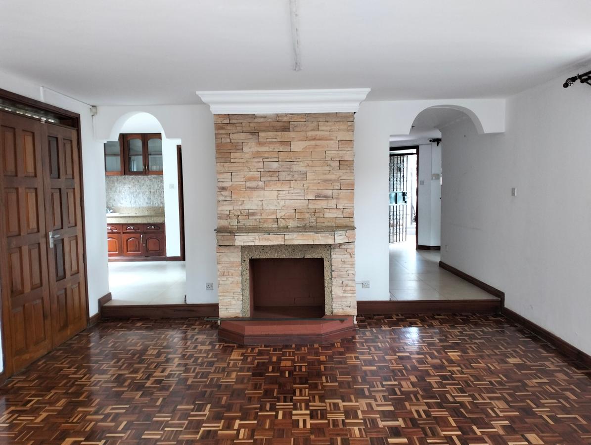 4 Bed Townhouse with En Suite in Lavington - 4