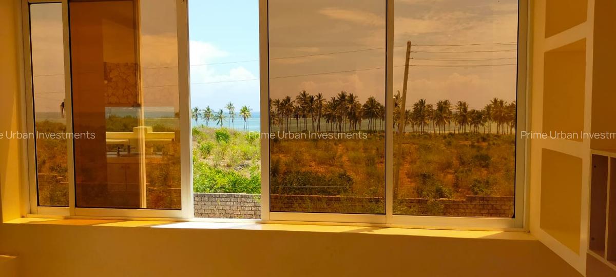 4 Bed Villa with En Suite in Kikambala - 10