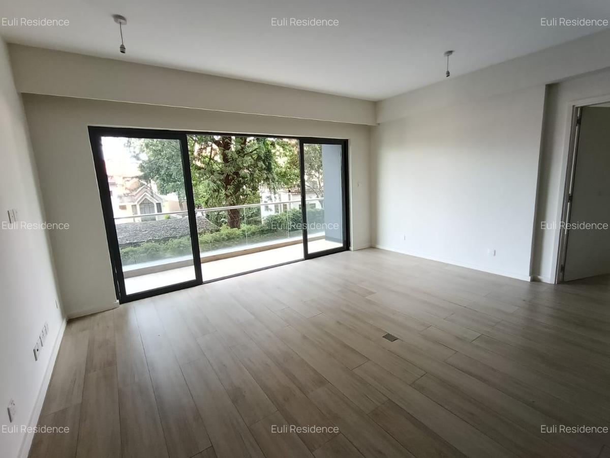 2 Bed Apartment with En Suite at Riverside Drive - 8