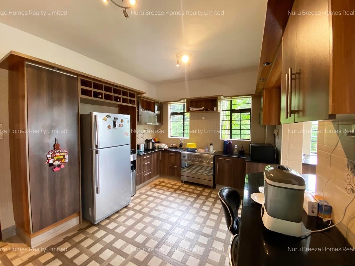 5 Bed Townhouse with En Suite in Kitisuru - 3