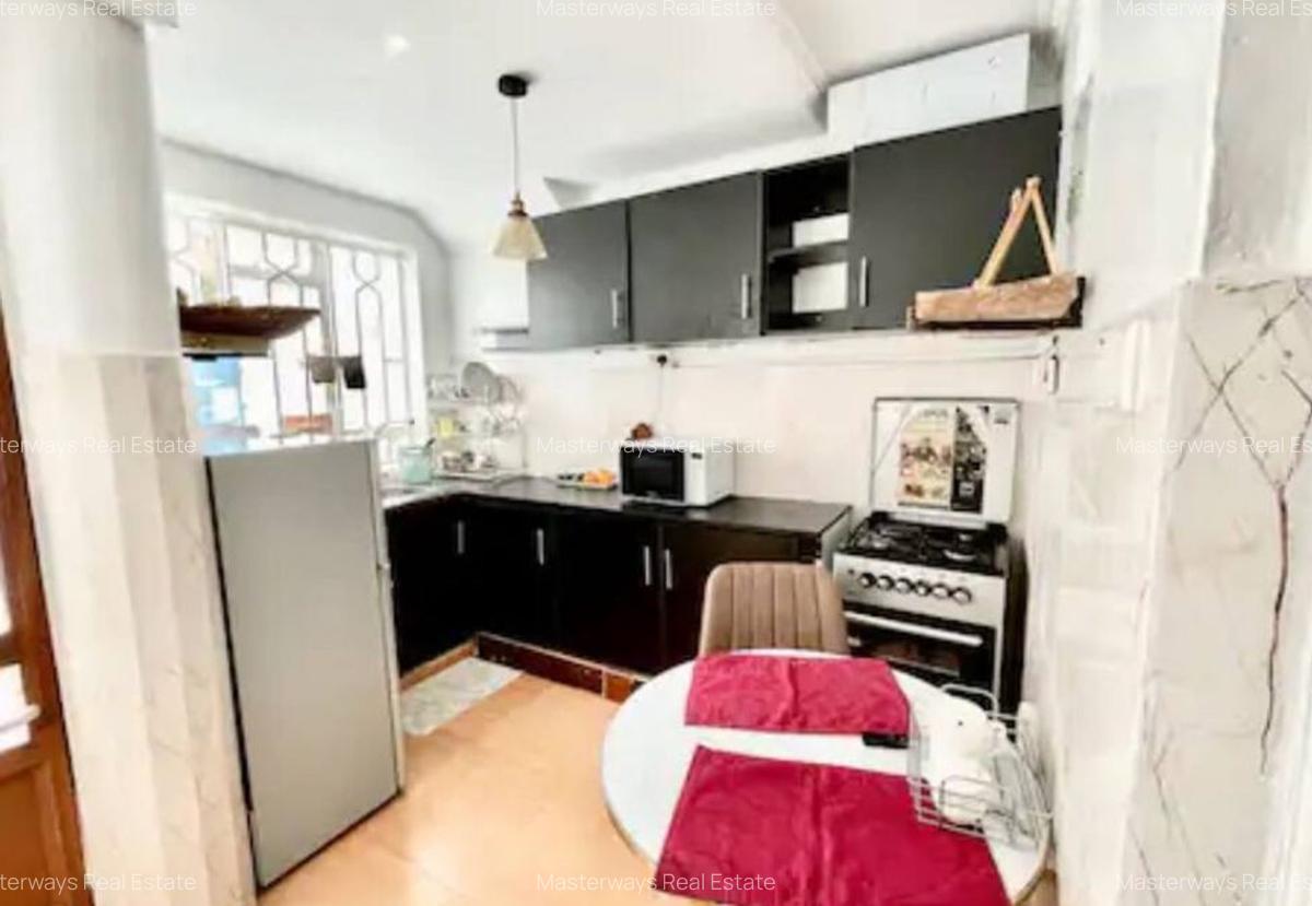 Serviced 1 Bed Apartment with En Suite at School Lane - 6