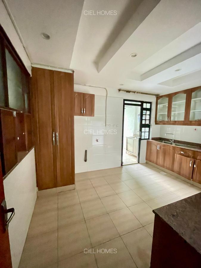 3 Bed Apartment with En Suite at Wood Avenue - 7