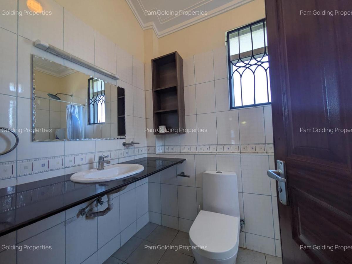 Furnished 3 Bed Apartment with En Suite at 5Th Avenue - 5
