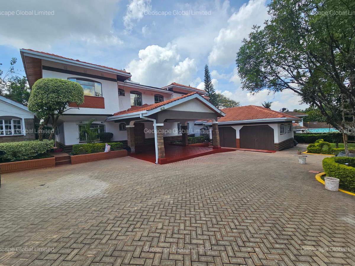 5 Bed House with En Suite in Rosslyn - 7