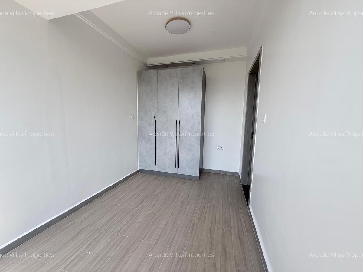 1 Bed Apartment with En Suite in Riverside - 10