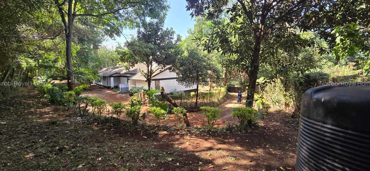 4 Bed House with En Suite at Loresho Crescent - 16