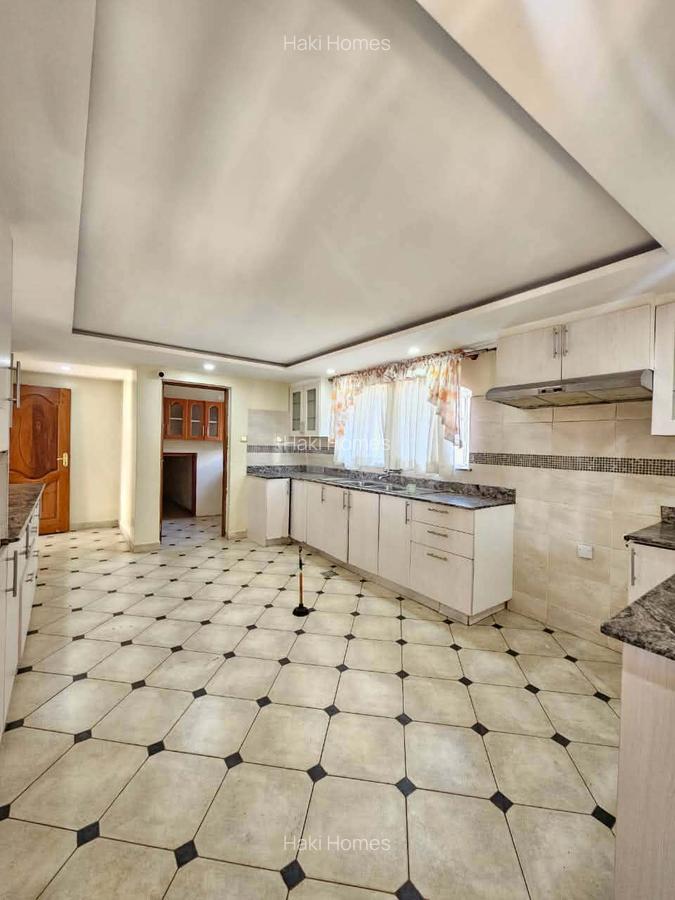 5 Bed House with En Suite at Ngong - 18