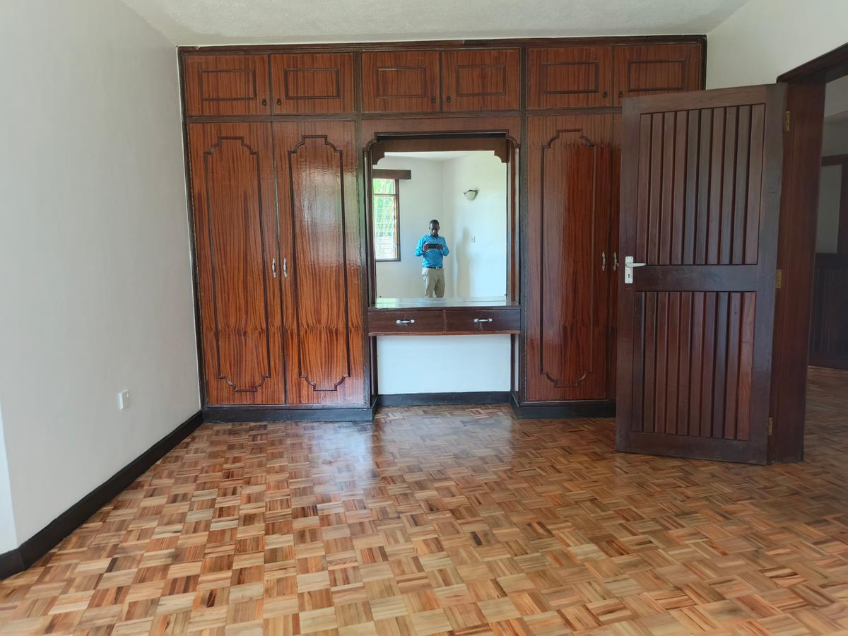 6 Bed House with En Suite in Gigiri - 8