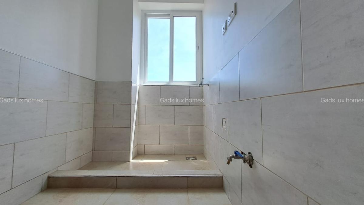 3 Bed Apartment with En Suite at General Mathenge - 11