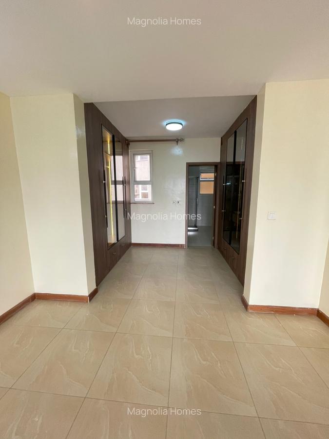 3 Bed Apartment with En Suite in Kilimani - 17