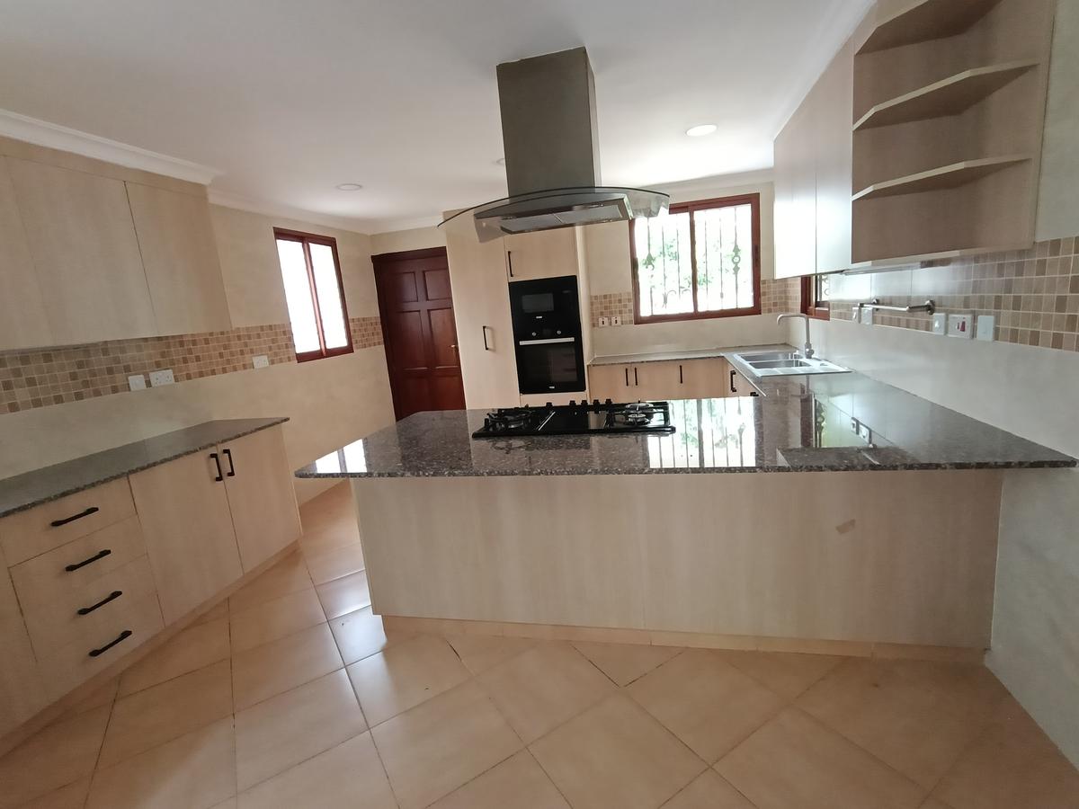 5 Bed Townhouse with En Suite at Shanzu Road - 8
