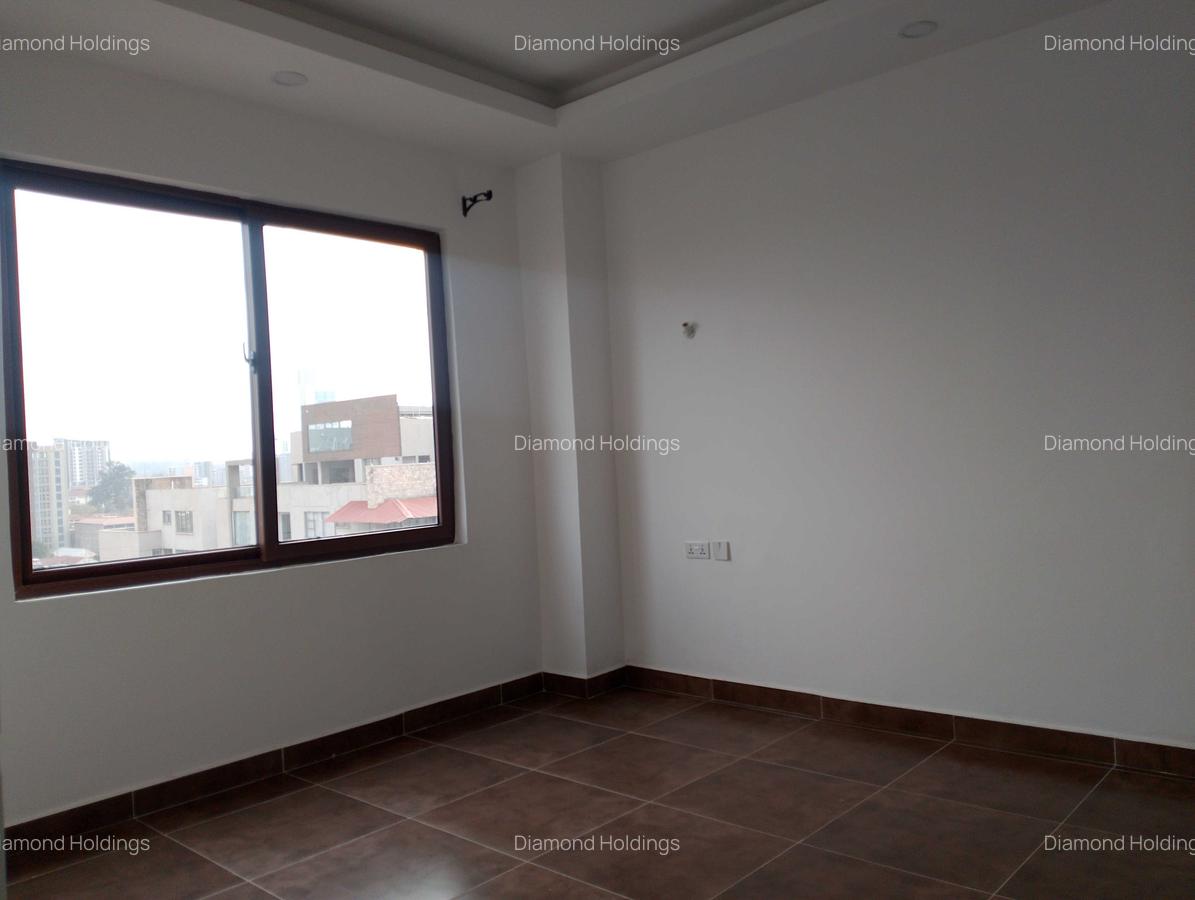 3 Bed Apartment with En Suite at Parklands - 3