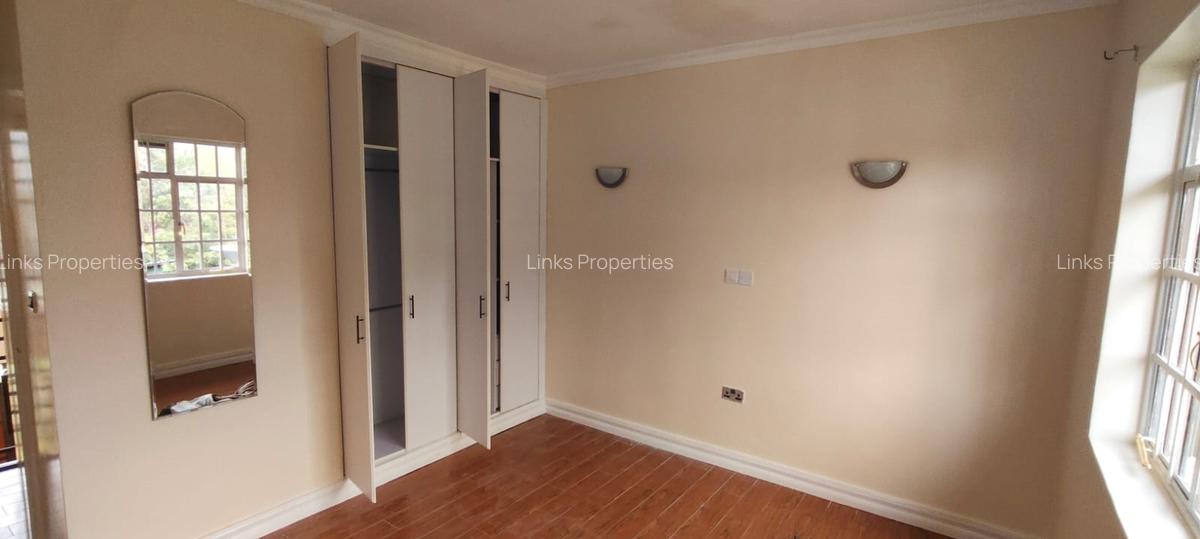 5 Bed Townhouse with En Suite at Karen - 2