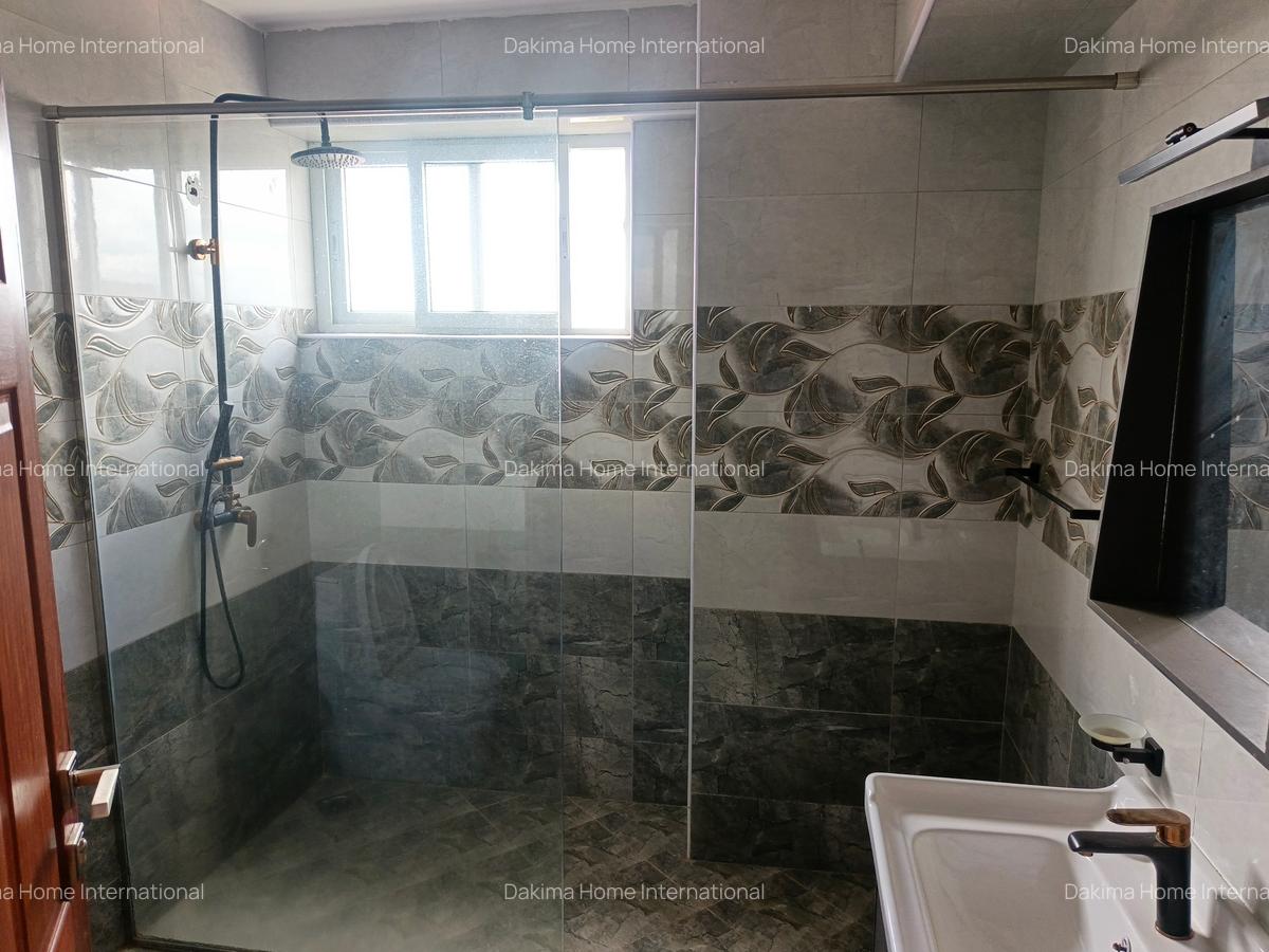 4 Bed Apartment with En Suite in Spring Valley - 14