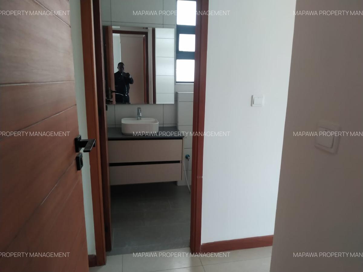 4 Bed Apartment with En Suite in Parklands - 13