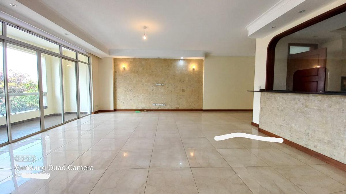 3 Bed Apartment with En Suite in Parklands - 1