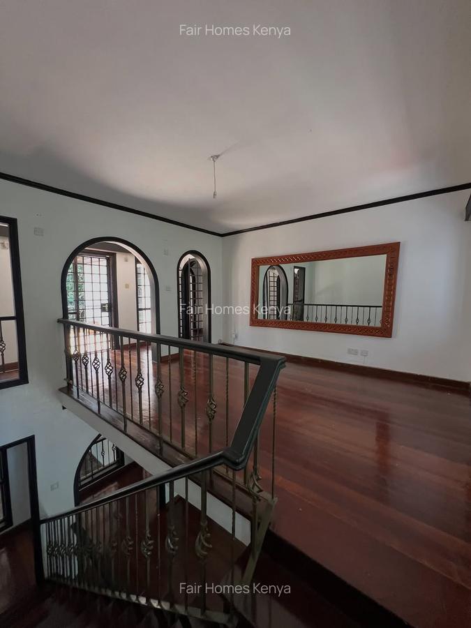 4 Bed Townhouse with En Suite at Riverside Drive - 10